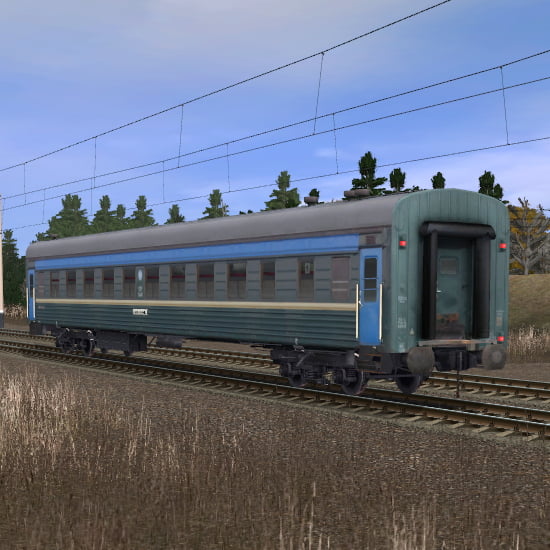 Зелёно-синий пассажирский плацкартный вагон 3